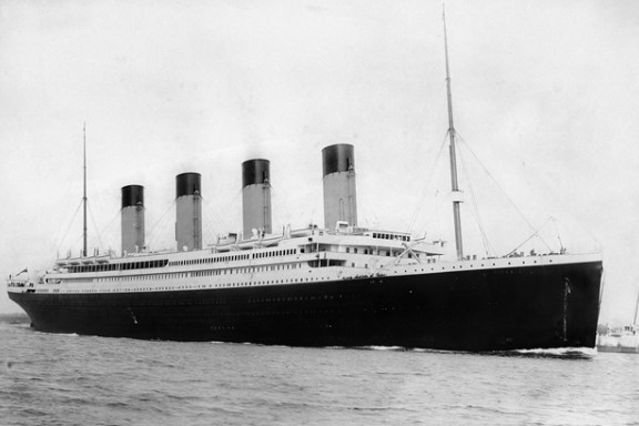 Die Titanic bei der Abfahrt aus Southampton am 10. April 1912